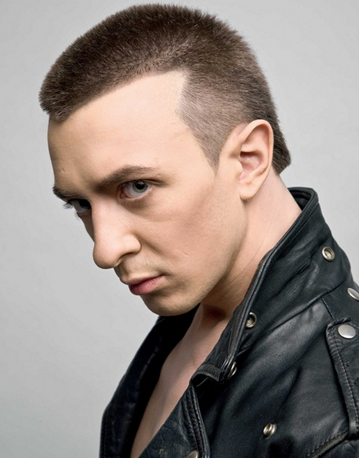 (+183 photos) Hérisson de coupe de cheveux pour hommes