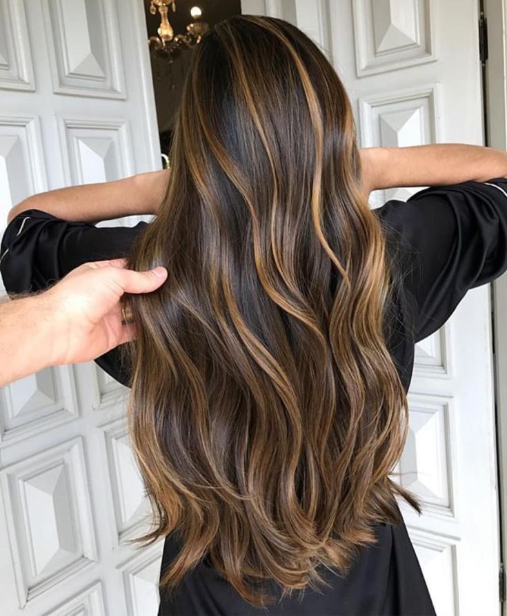 Mèches californiennes sur cheveux foncés