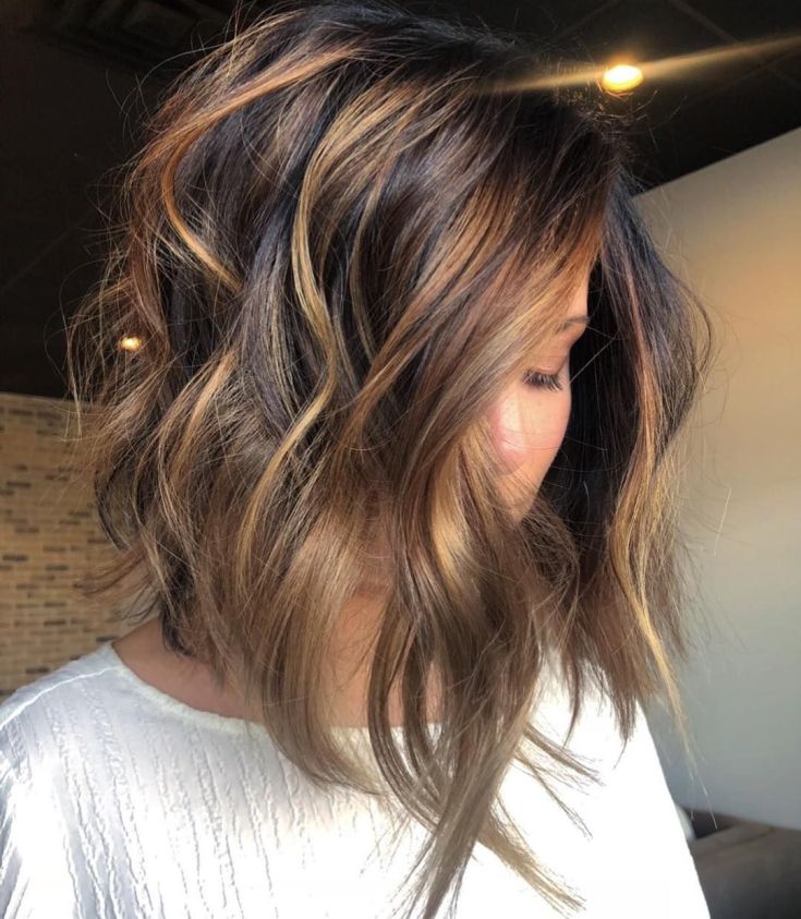 Mèches californiennes sur cheveux foncés