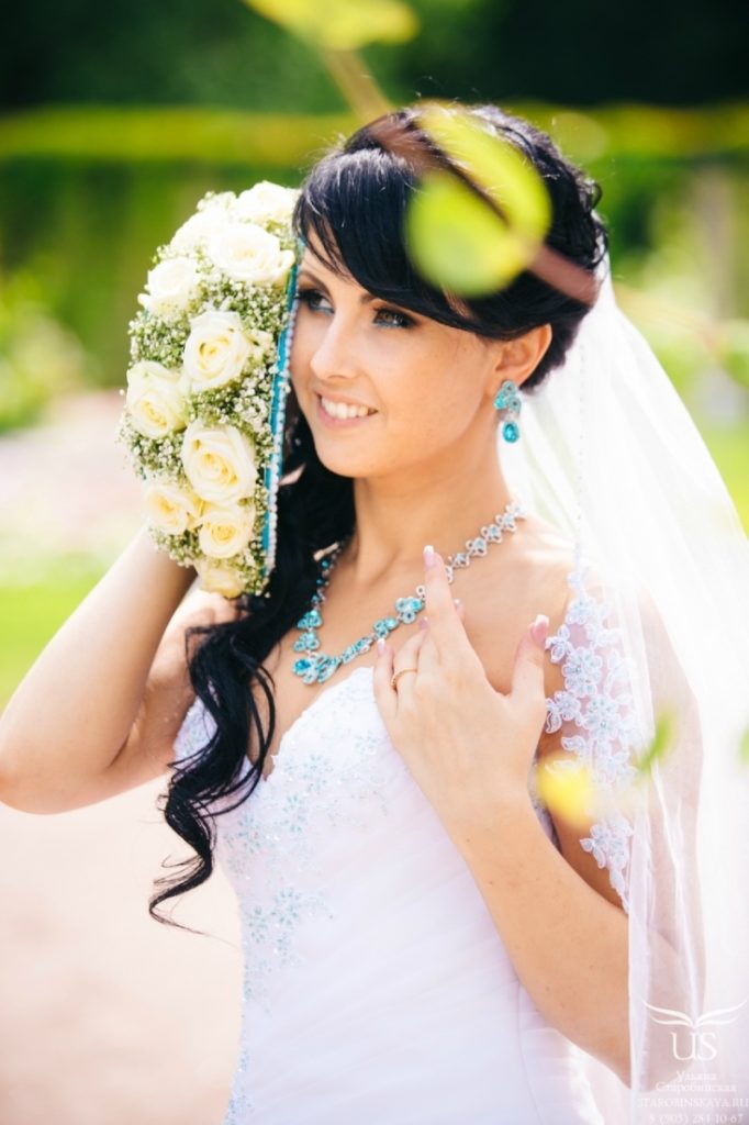 (+210 photos) Coiffures de mariage avec frange