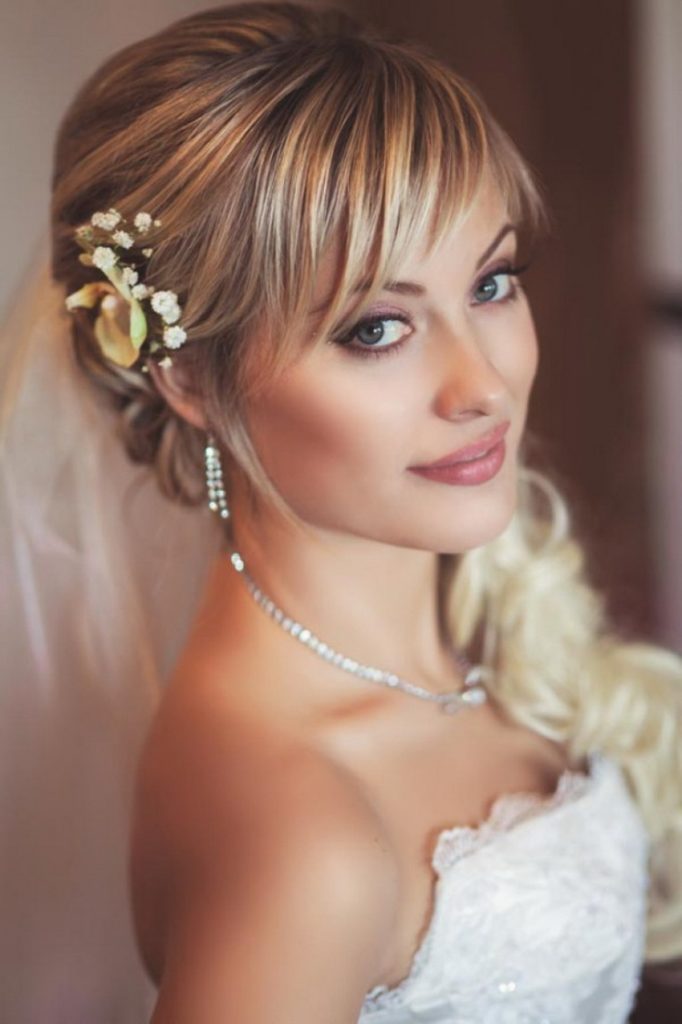 (+210 photos) Coiffures de mariage avec frange