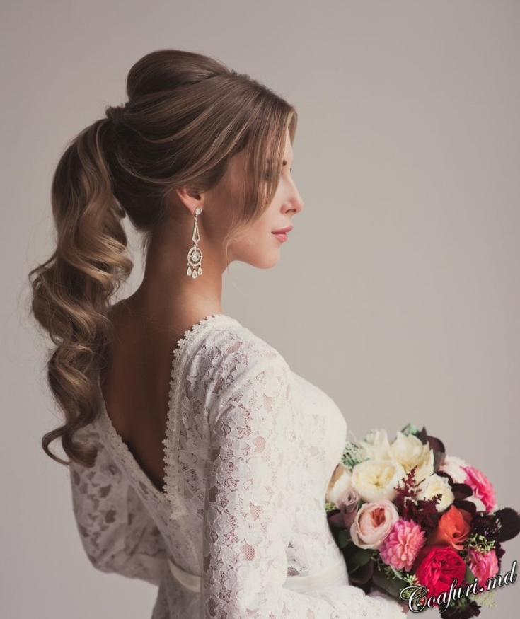 (+210 photos) Coiffures de mariage avec frange
