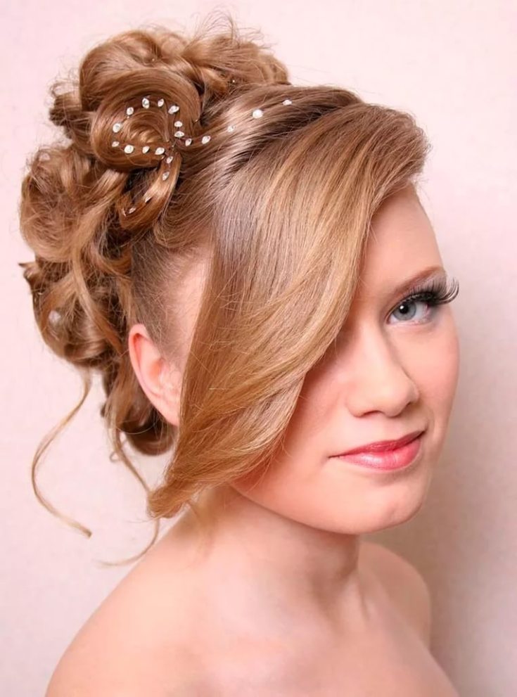 (+210 photos) Stylisme festif pour le nouvel an, fête d'entreprise, anniversaire, pour un mariage