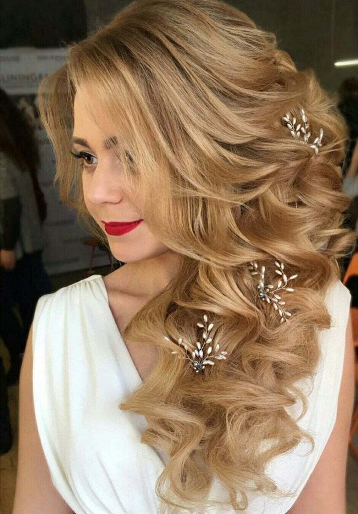 (+210 photos) Stylisme festif pour le nouvel an, fête d'entreprise, anniversaire, pour un mariage