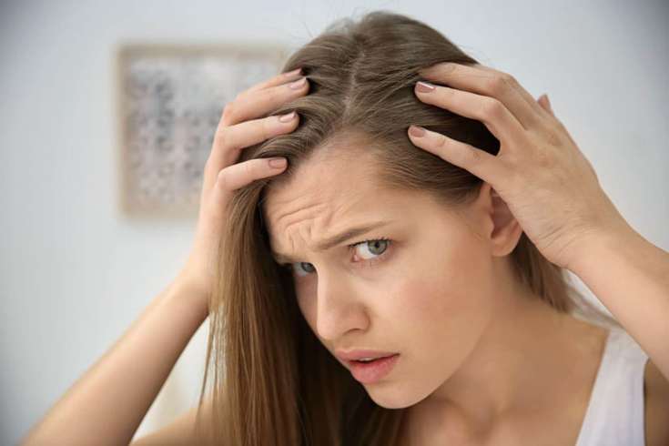 Causes de la chute des cheveux chez les femmes après 40 ans