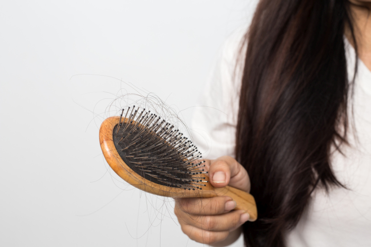 Causes de la chute des cheveux chez les femmes après 40 ans