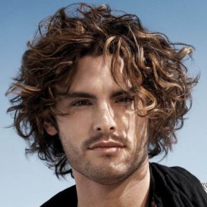 (+120 photos) Coiffures homme pour un visage allongé