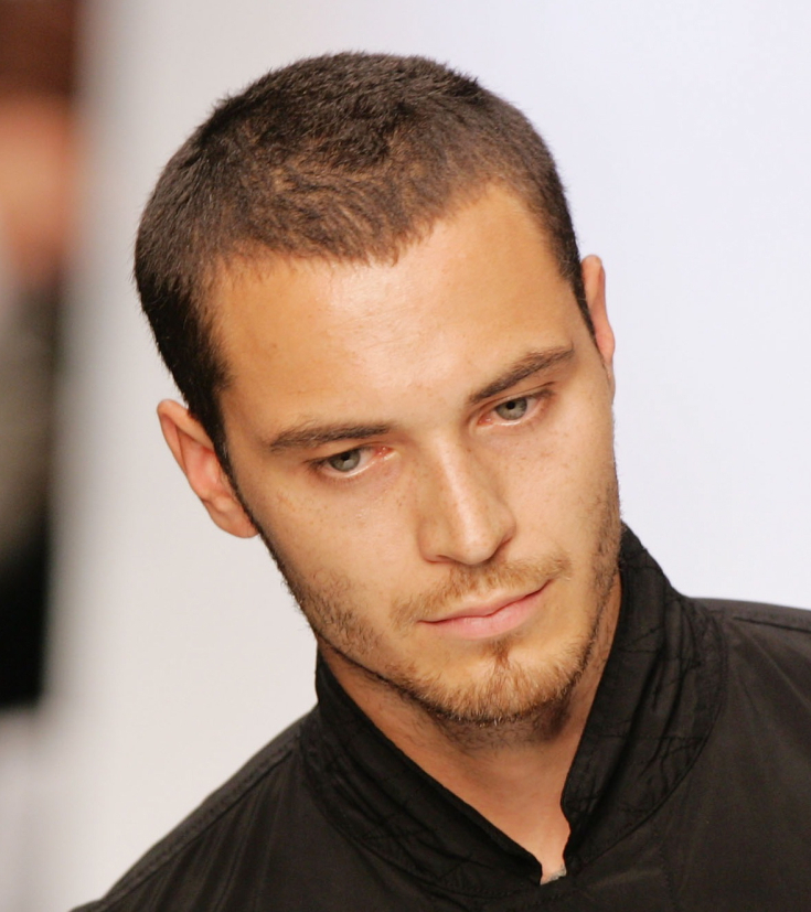 (+150 photos) Coiffures pour hommes pour un visage ovale