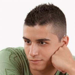 (+150 photos) Coiffures pour hommes pour un visage ovale