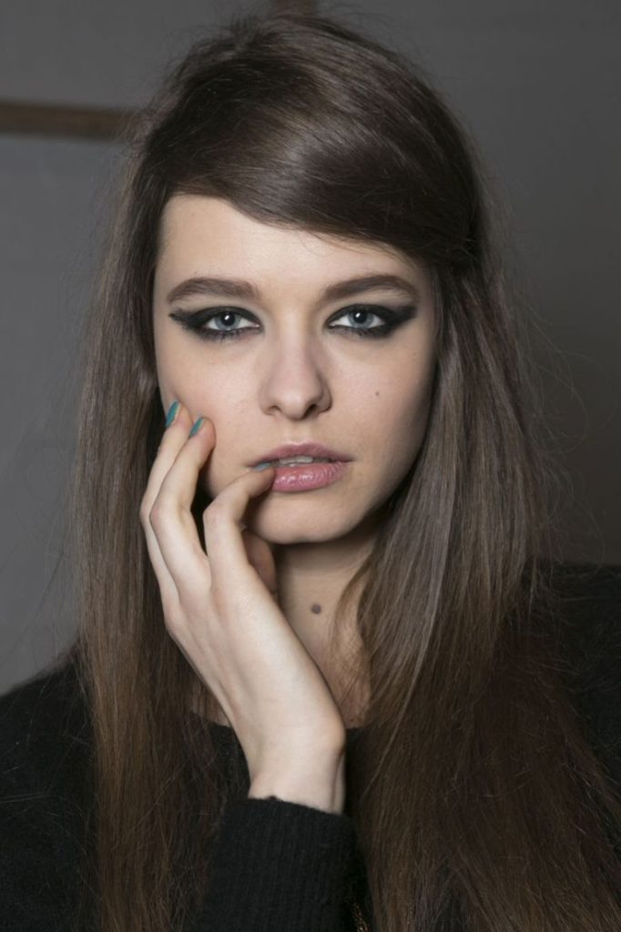 Photo couleur de cheveux blond foncé