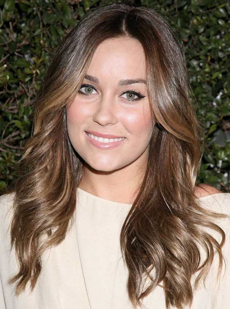 Photo couleur de cheveux blond foncé