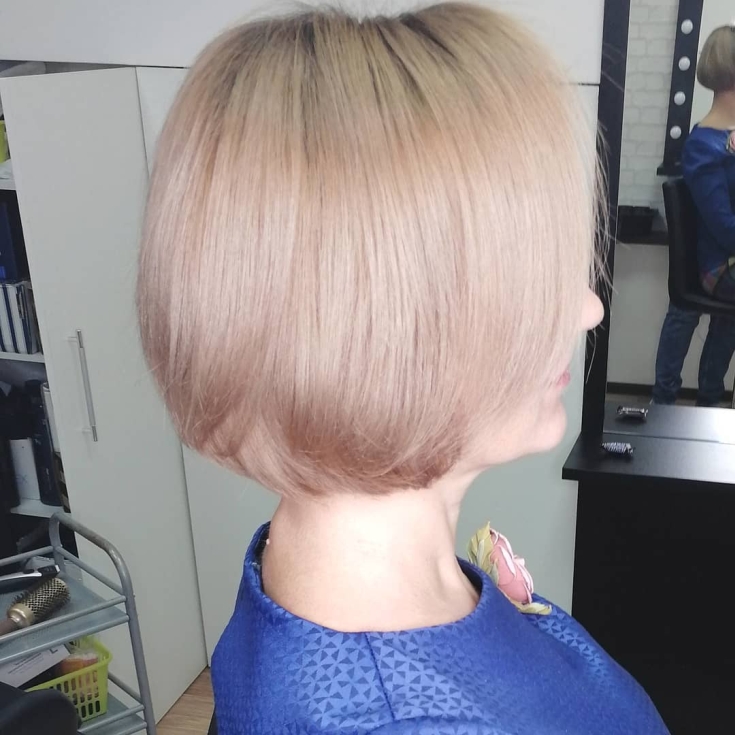 Couleur de cheveux châtain clair pour cheveux courts