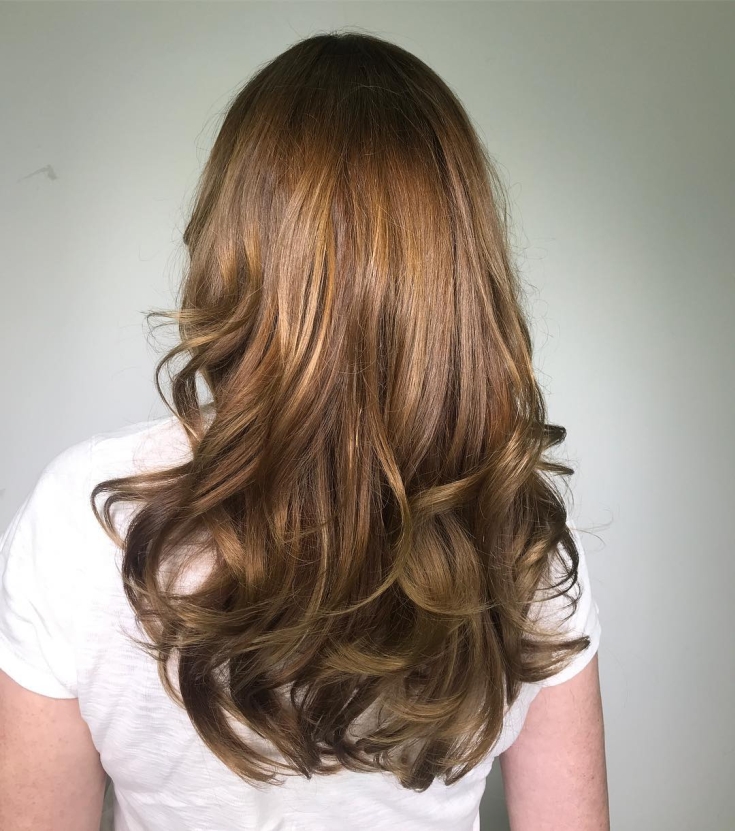 Photo couleur de cheveux blond doré