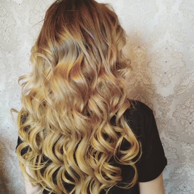 Photo couleur de cheveux blond doré