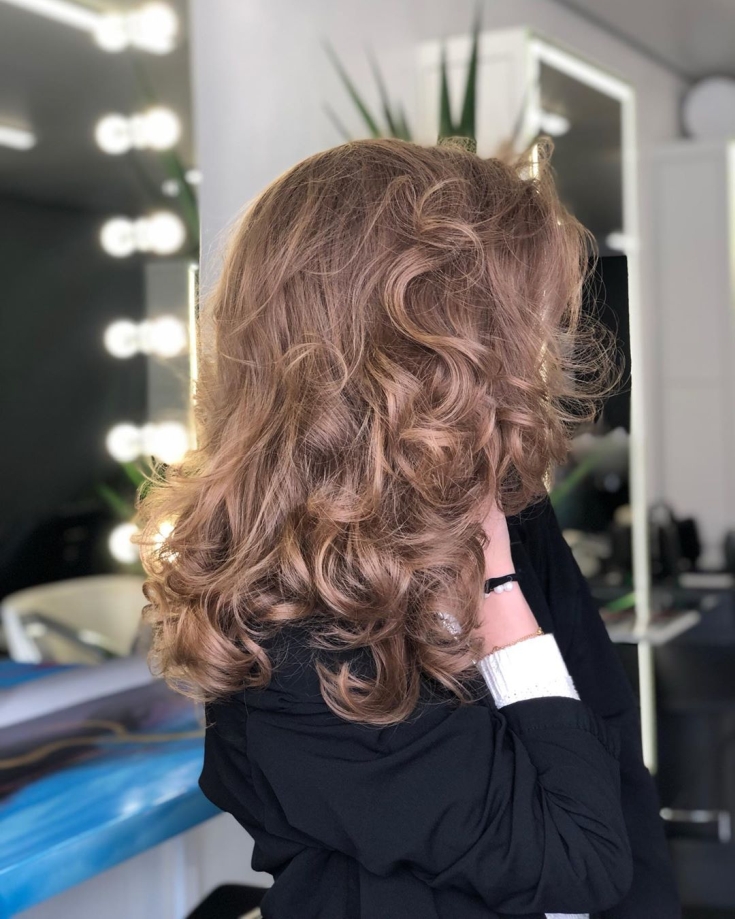Couleur de cheveux blond rose