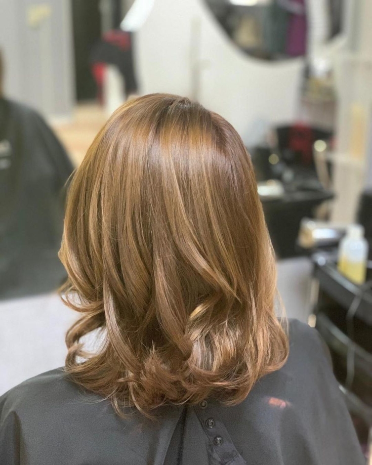 Photo couleur de cheveux blond doré