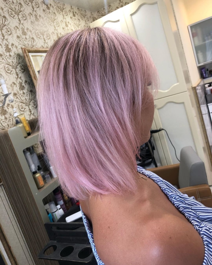 Couleur de cheveux blond rose