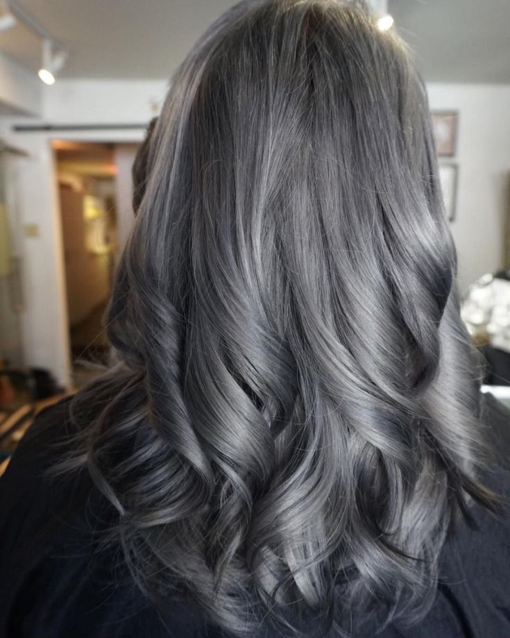 (+180 photos) Nuances de couleur de cheveux cendrée
