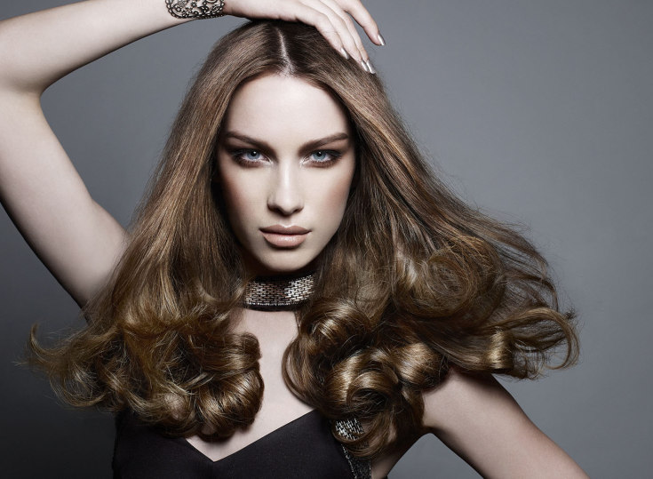 Photo couleur de cheveux blond foncé