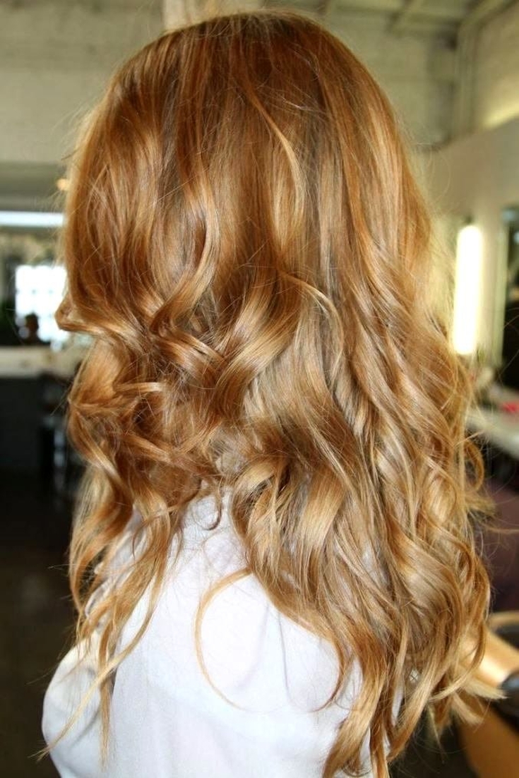 Photo couleur de cheveux blond doré