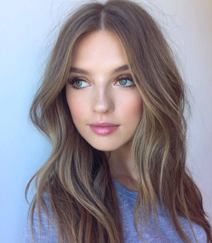 Couleur de cheveux claire pour les yeux gris
