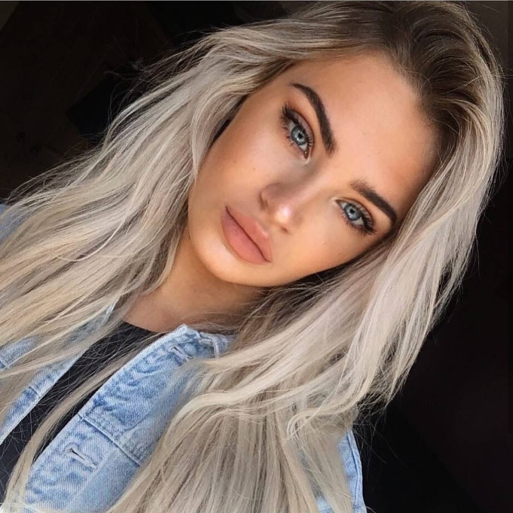 Couleur de cheveux claire pour les yeux gris