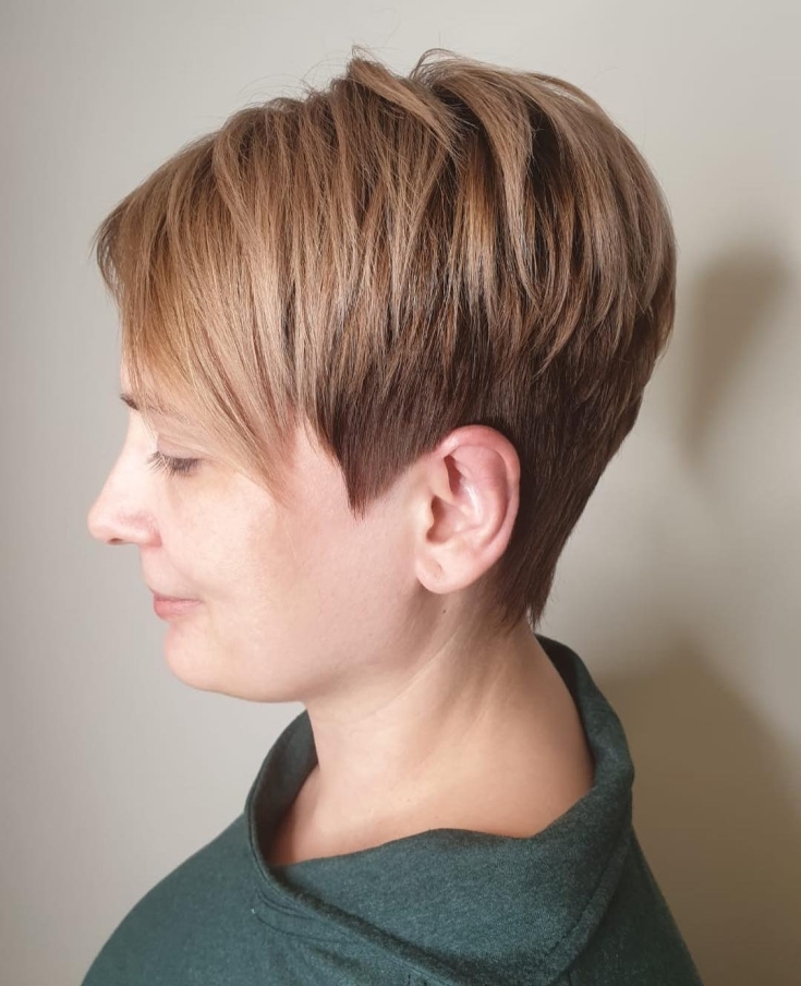 Couleur de cheveux caramel pour peau claire