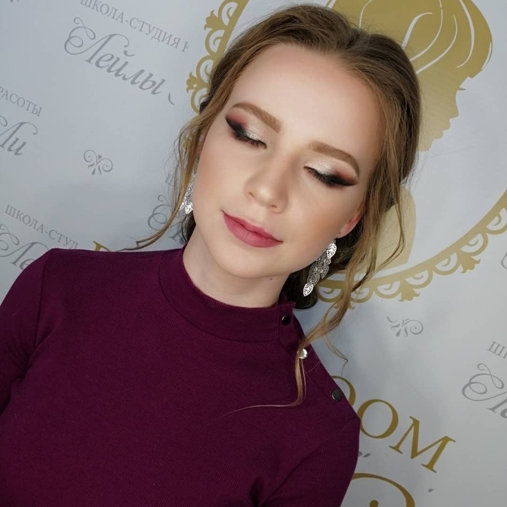 Couleur de cheveux caramel pour peau claire