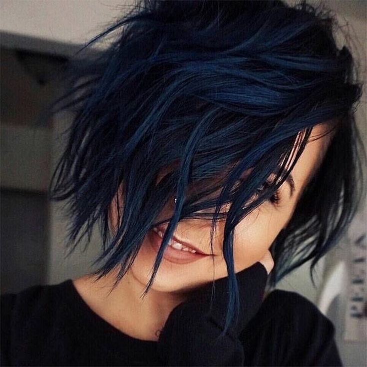 Couleur de cheveux noir cendré