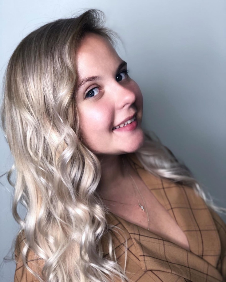 Couleur de cheveux claire pour les yeux bleus