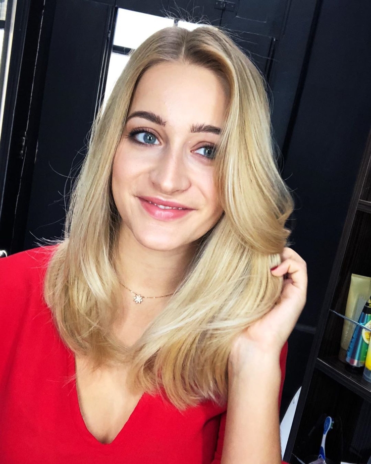 Couleur de cheveux claire pour les yeux bleus