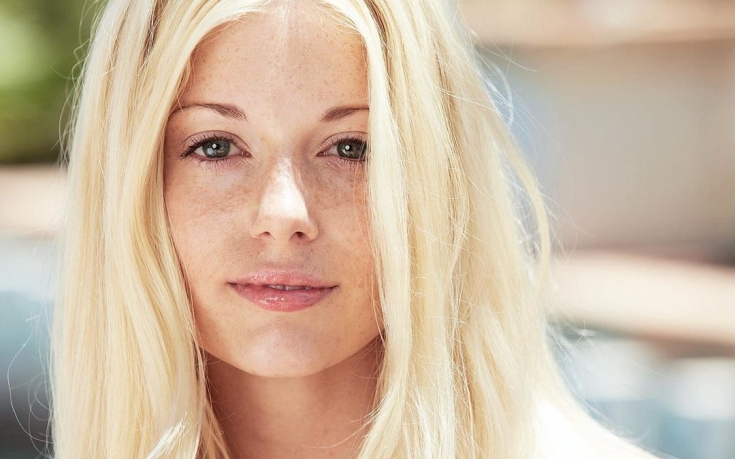 Couleur de cheveux claire pour les yeux bleus