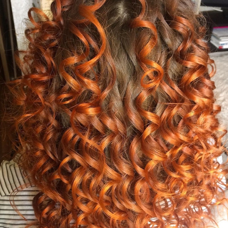 Couleur des cheveux châtain clair
