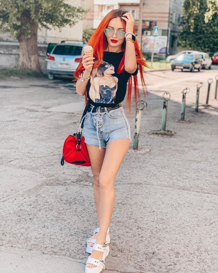Couleur des cheveux noir et roux