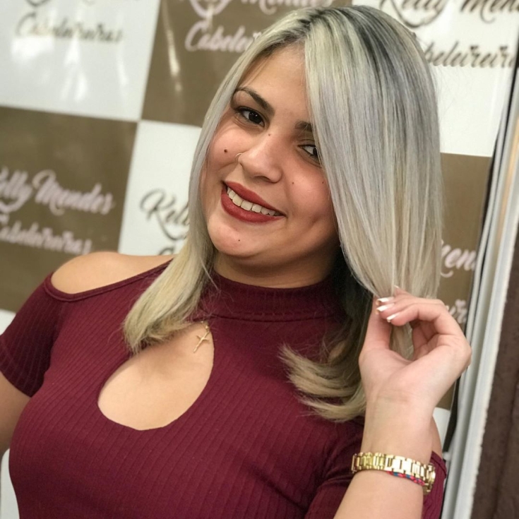 Couleur de cheveux claire pour les yeux bruns