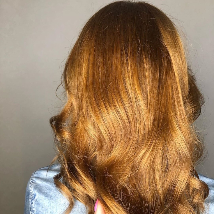 Couleur des cheveux châtain clair