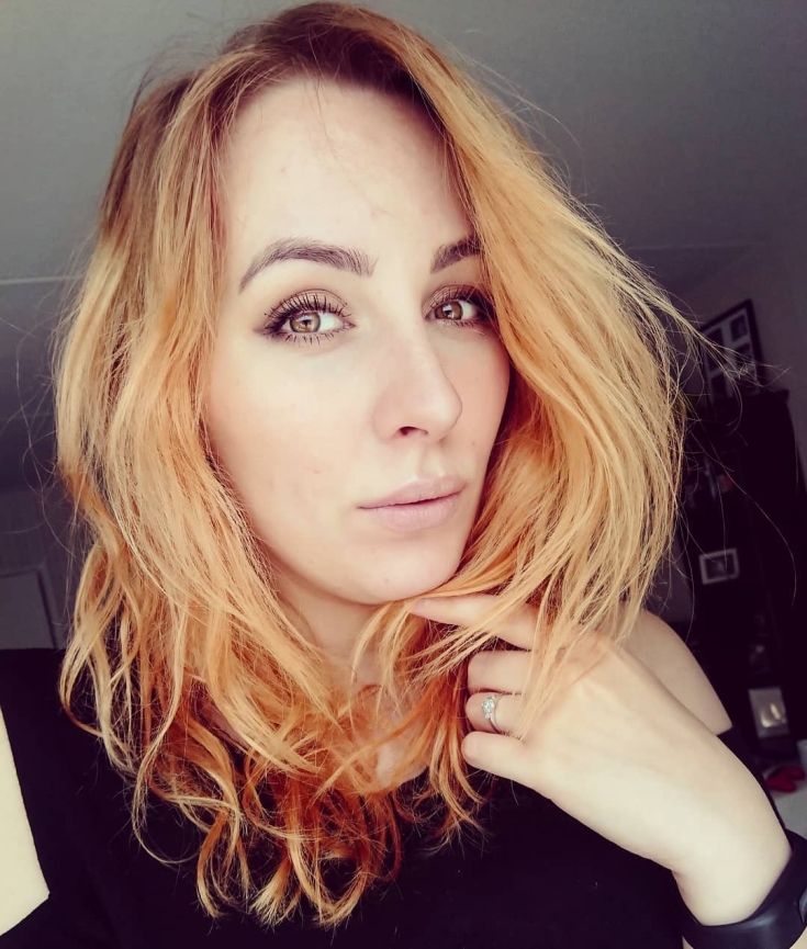 Couleur des cheveux châtain caramel