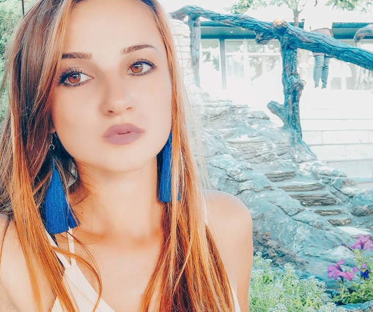 Couleur des cheveux châtain caramel