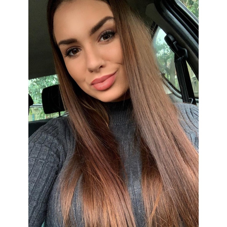 Couleur des cheveux châtain caramel