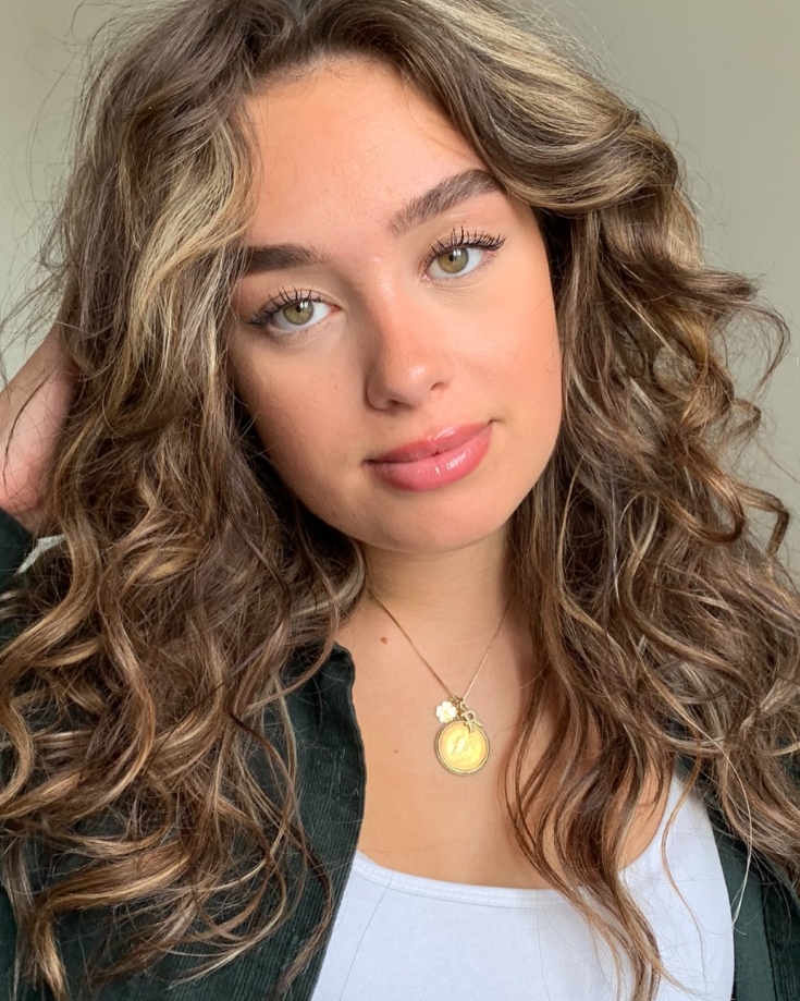 Couleur des cheveux châtain clair