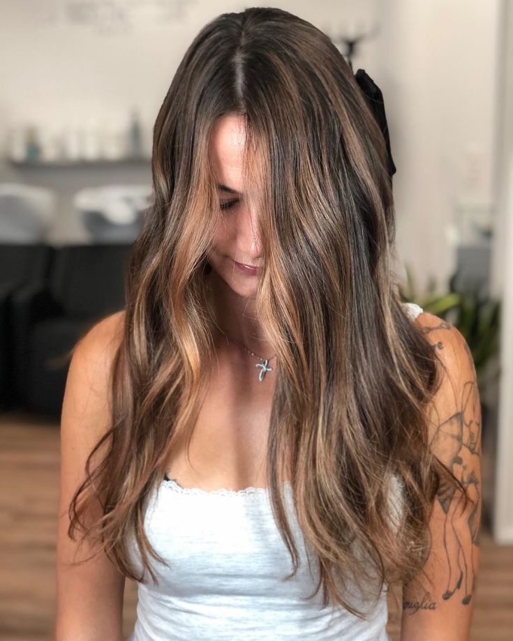 Photo couleur de cheveux châtain clair
