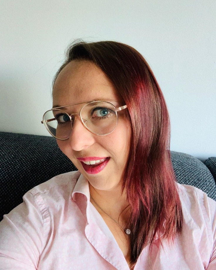 Couleur des cheveux brun rougeâtre