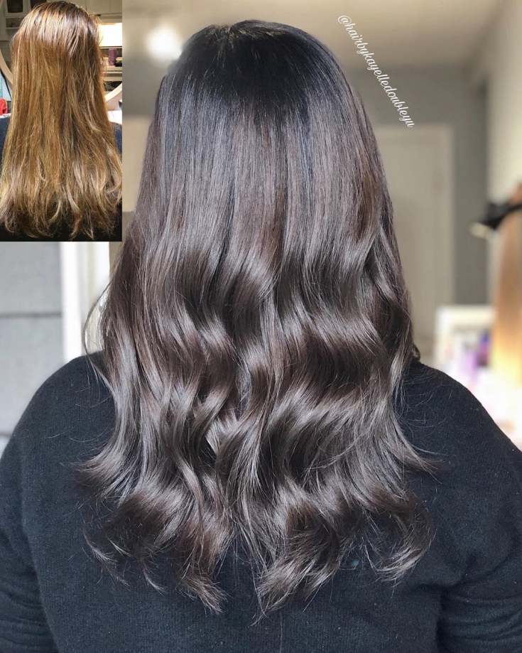 Couleur de cheveux brun froid