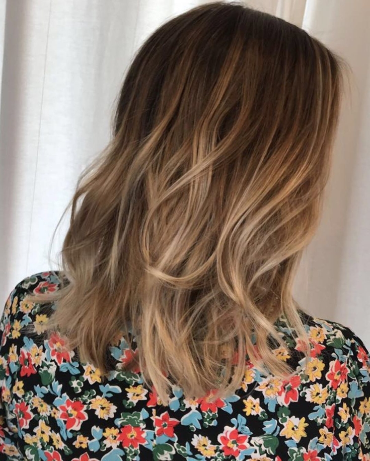 Couleur des cheveux blanc-brun