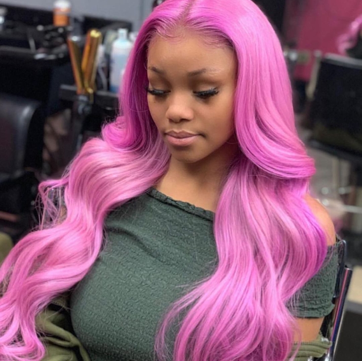 Couleur de cheveux rose cendré