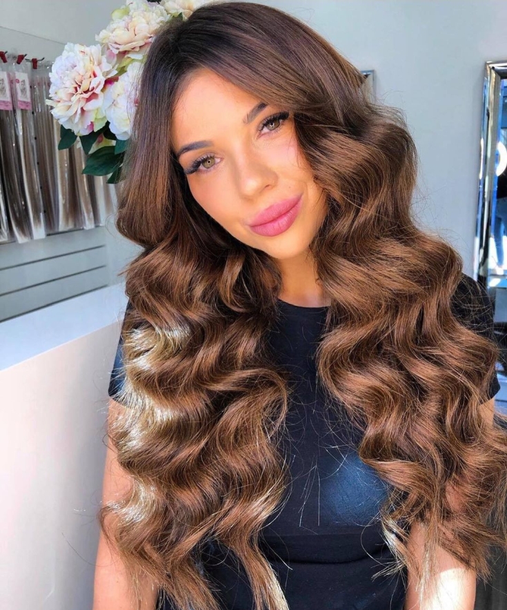 Couleur de cheveux brun froid