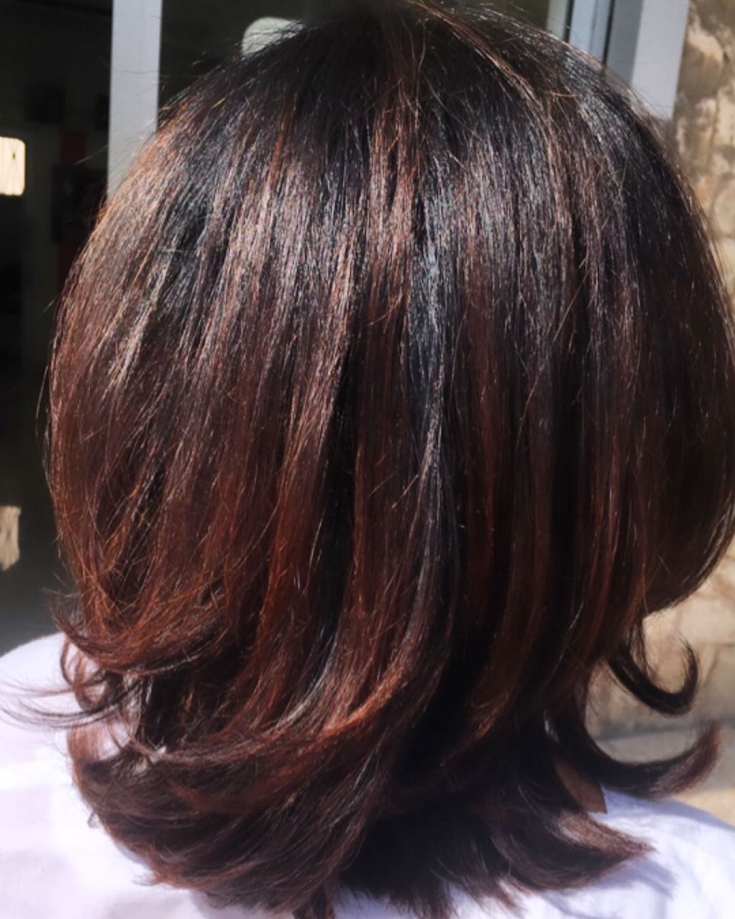 Couleur des cheveux brun rougeâtre