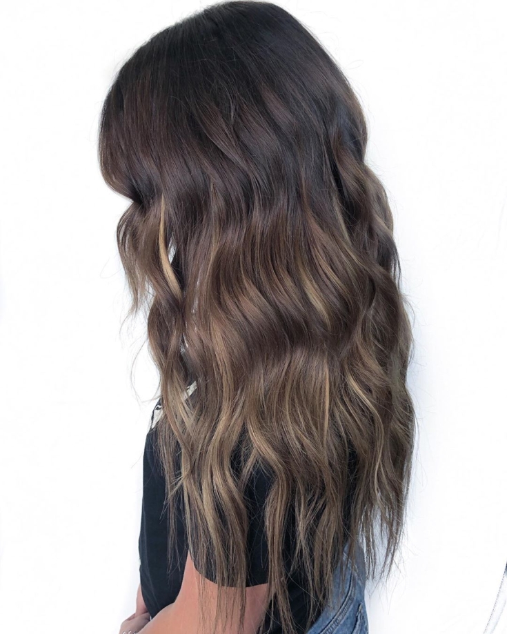 Photo couleur de cheveux châtain clair
