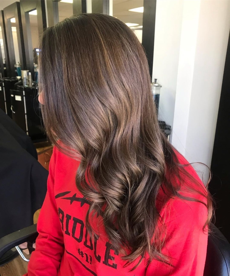 Photo couleur de cheveux châtain clair