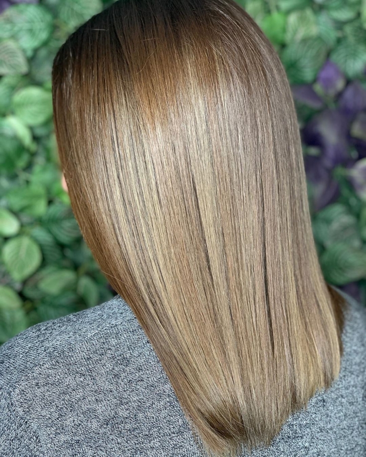 Photo couleur de cheveux châtain clair